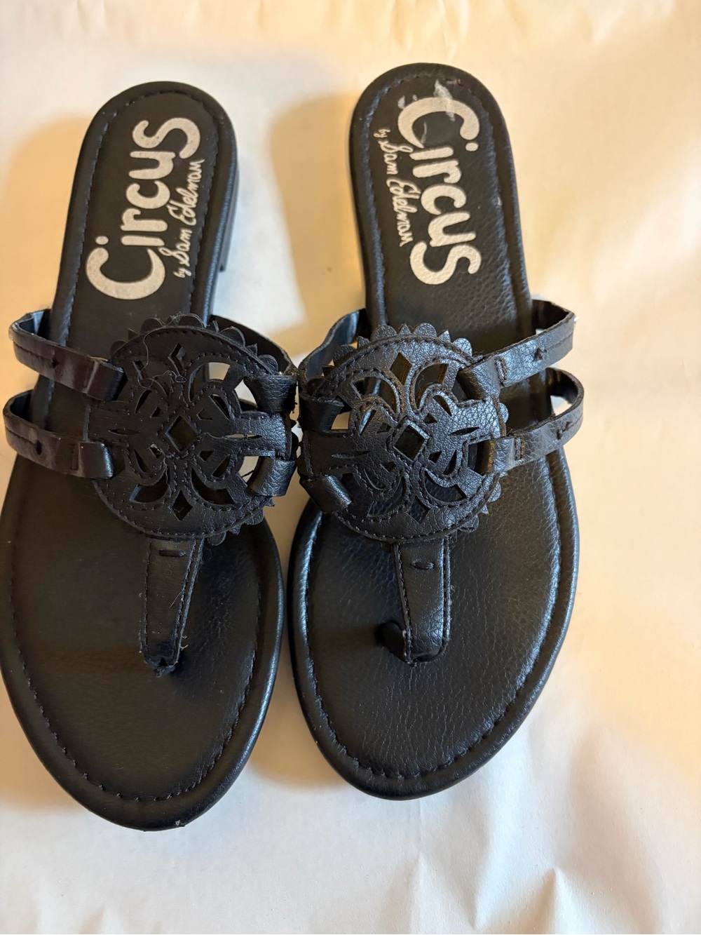 Circus by Sam Edelman Black Cutout Leather Thong Sandals